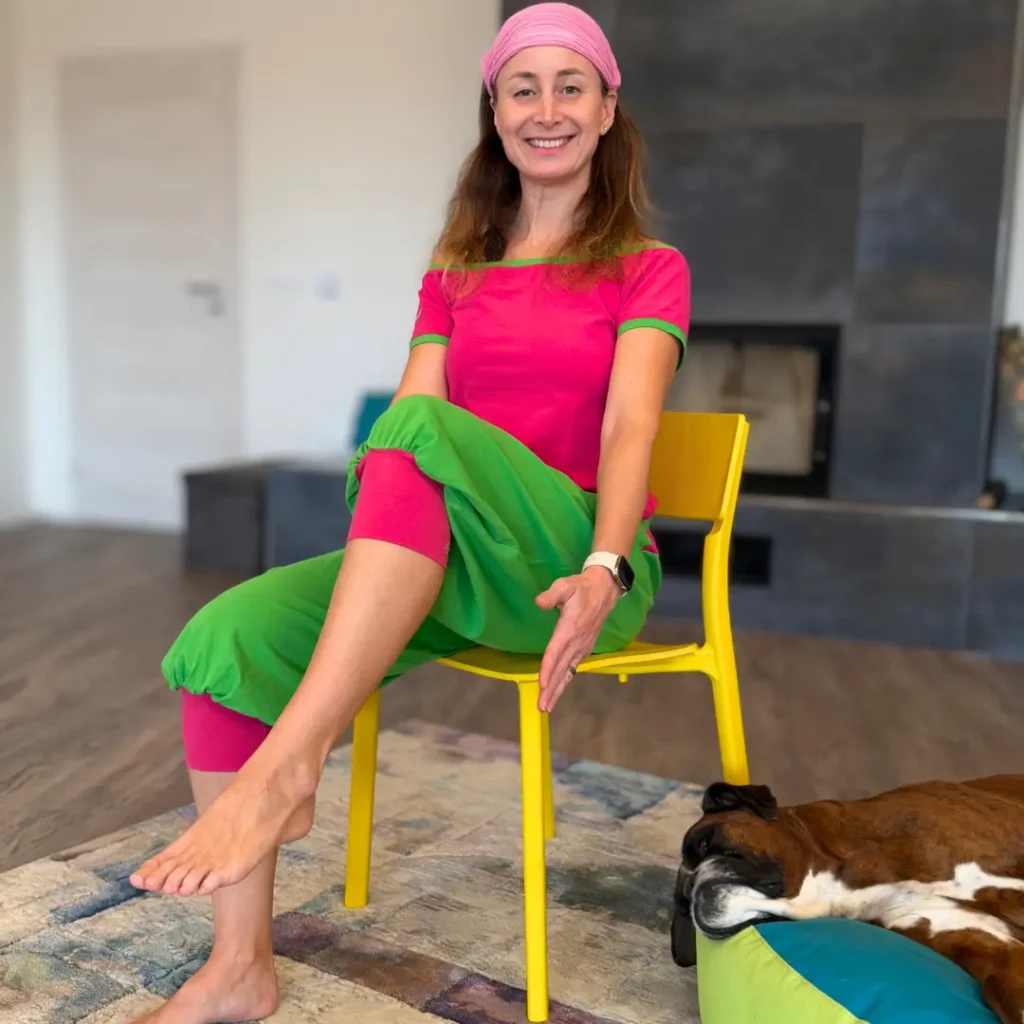 Cvičení na&nbsp;břicho na&nbsp;židli Danča Hájková