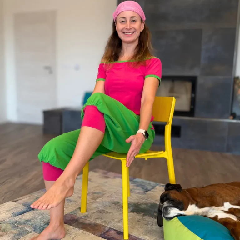 Cvičení na&nbsp;břicho na&nbsp;židli hubnutí Danča Hájková